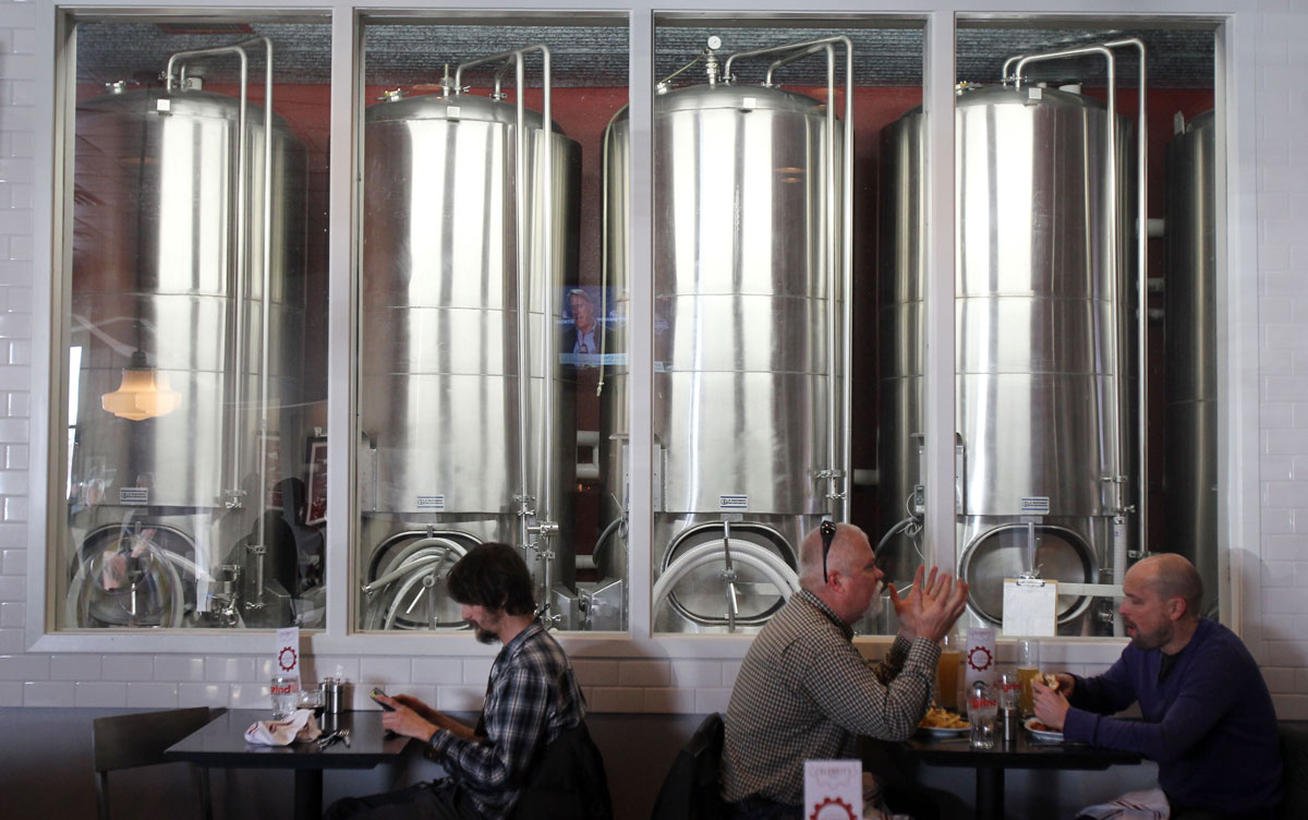 Grind Modern Burger / Post Modern brewing tanks