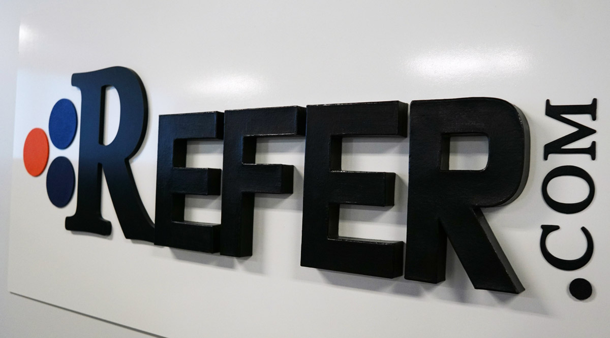 Refer.com sign